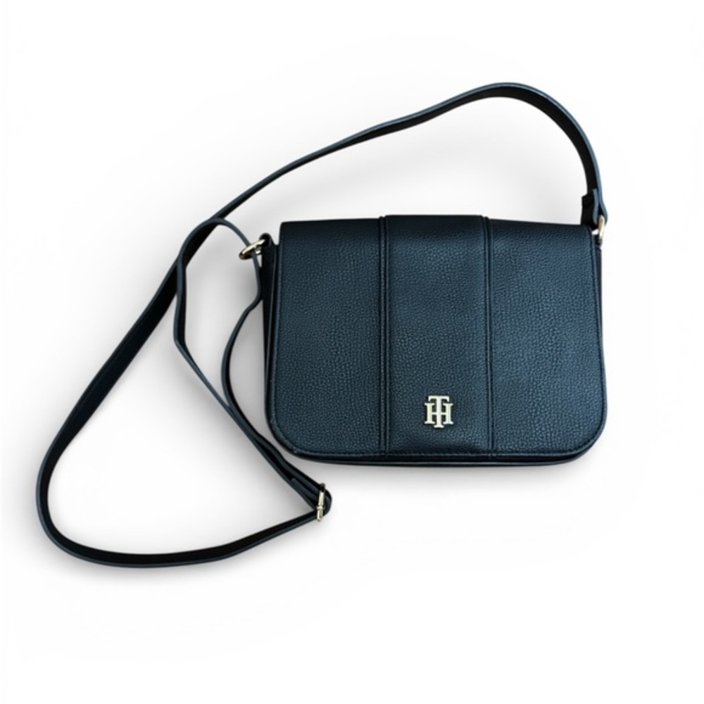 Tommy Hilfiger Chloe II Flap Crossbody Bag Womens Black Gold Logo